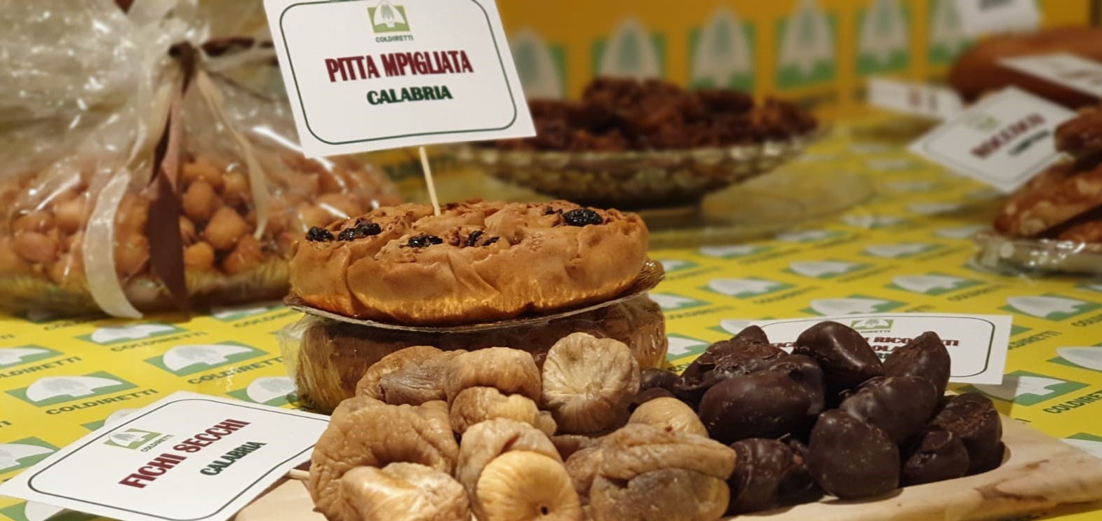 Biscotti Di Natale Quel Che Passa Il Convento.Natale 2019 Panettone Batte Pandoro Ma E Boom Del Km0